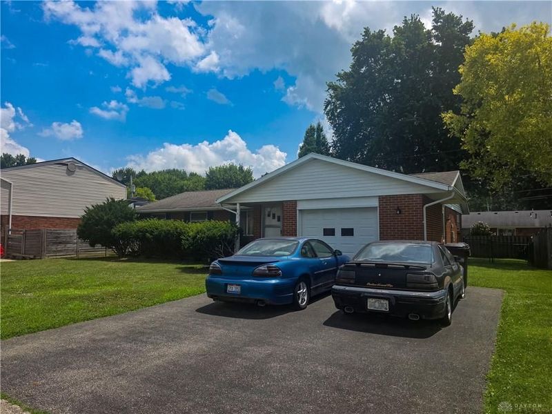 985 Hamlet Drive, Xenia, OH 45385 Photo 1