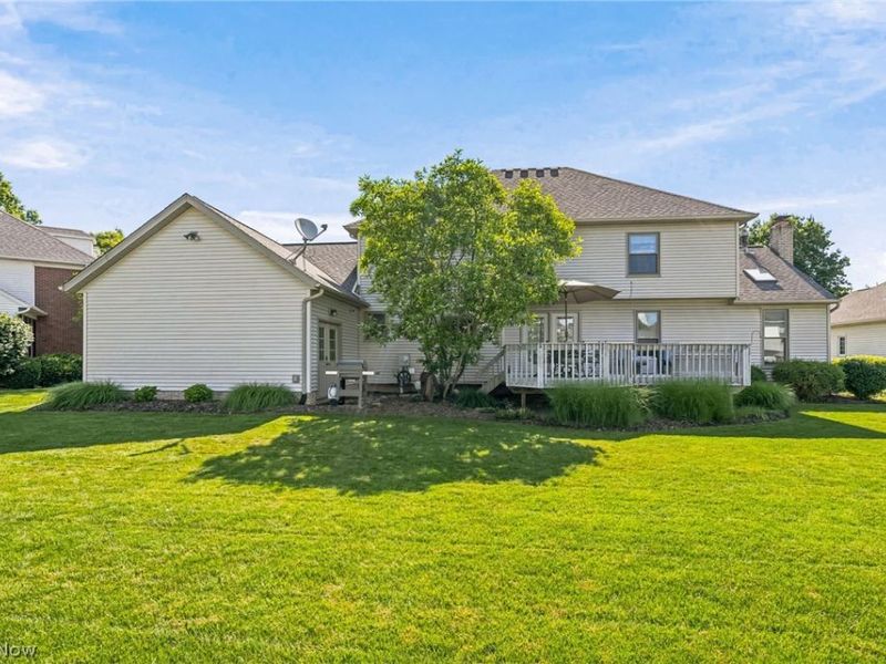 5905 Shetland Circle NE, Canton, OH 44721 Photo 2