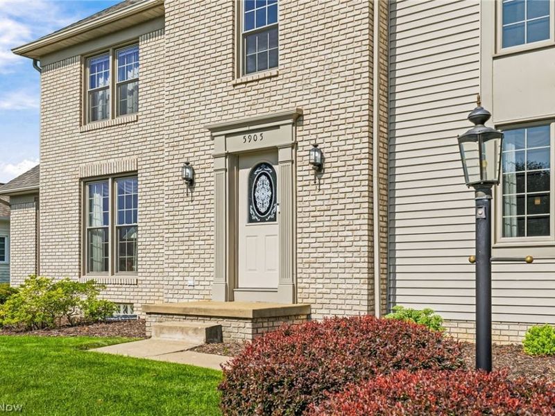 5905 Shetland Circle NE, Canton, OH 44721 Photo 6