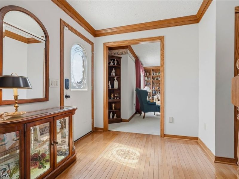 5905 Shetland Circle NE, Canton, OH 44721 Photo 9