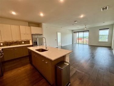 7450 Coronado Avenue, Unit 613, Dallas, TX 75214