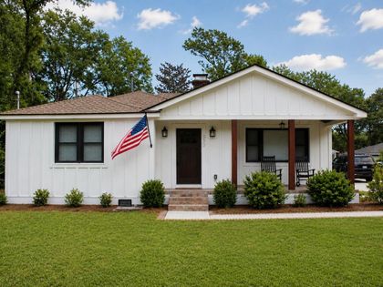 890 W Madison Avenue Charleston, SC 29412