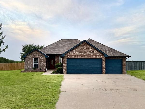 6109 Callahan Way, Piedmont, OK 73078