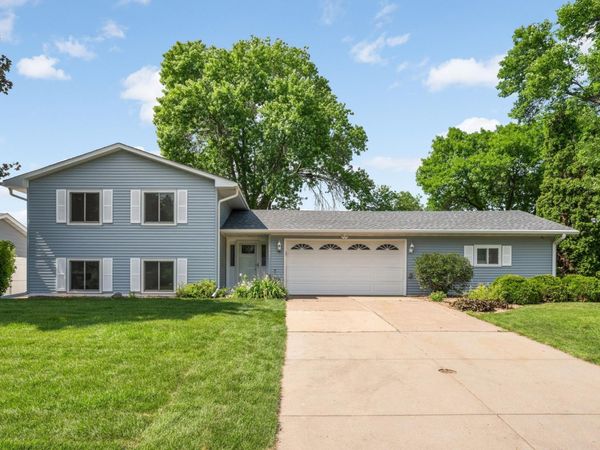 3947 Beryl Road , Eagan, MN 55122