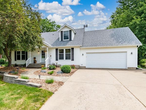67 W Wood Ridge Drive, River Falls, WI 54022