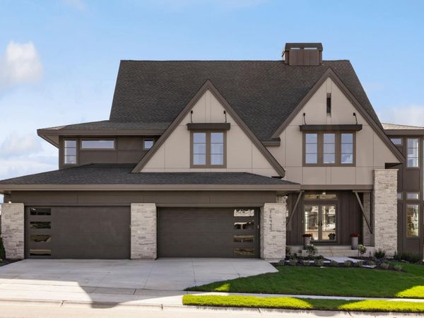 16497 47th Place N, Plymouth, MN 55446