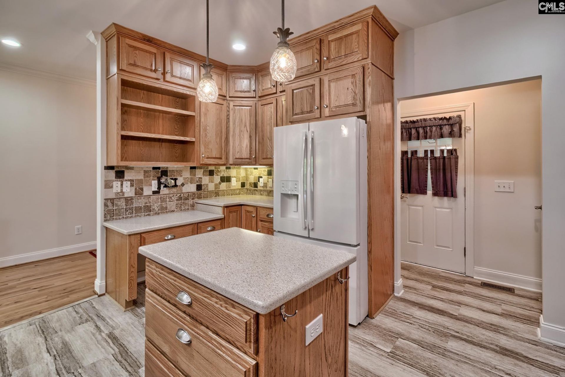119 Lake Hilton Drive  Photo 13