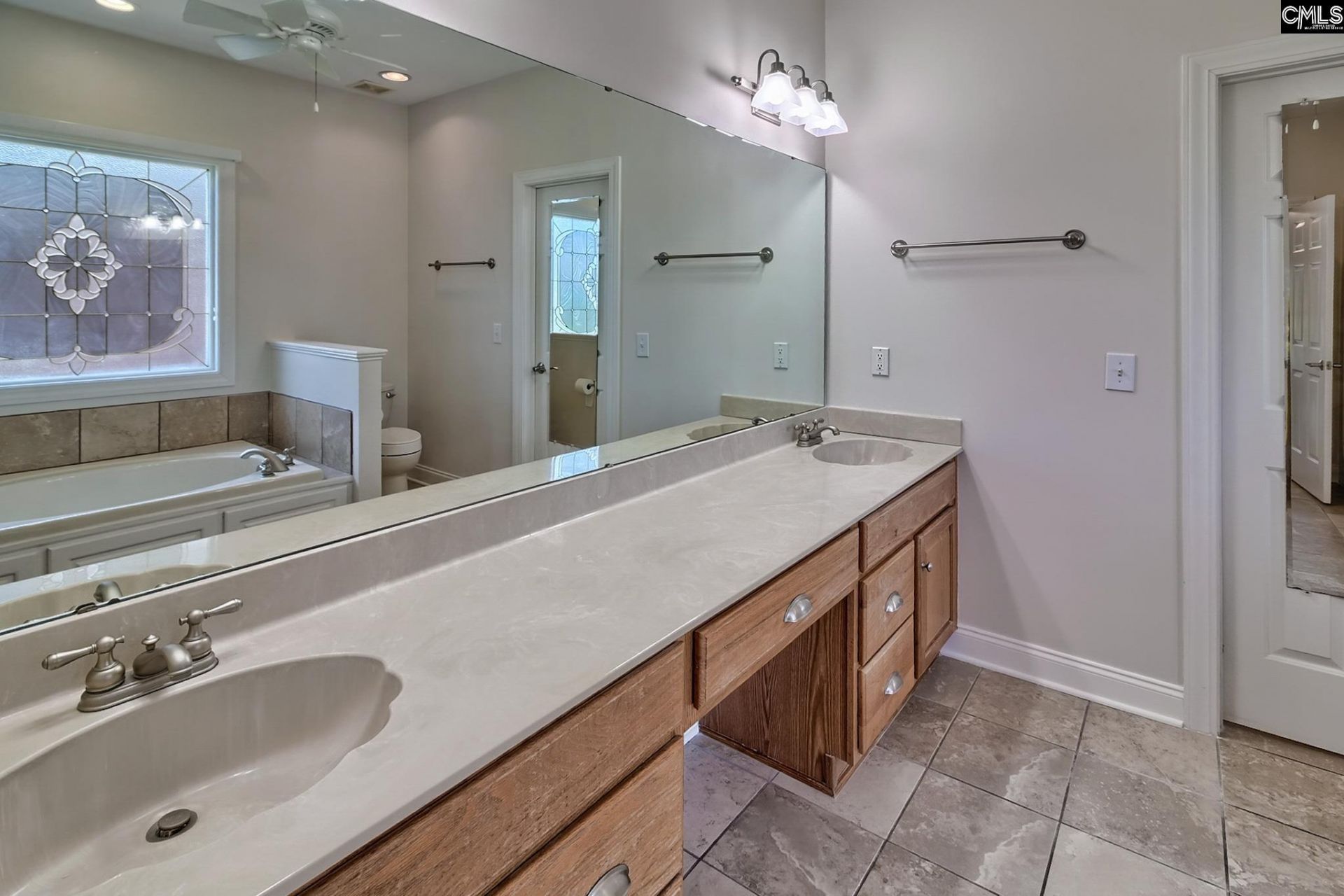 119 Lake Hilton Drive  Photo 18