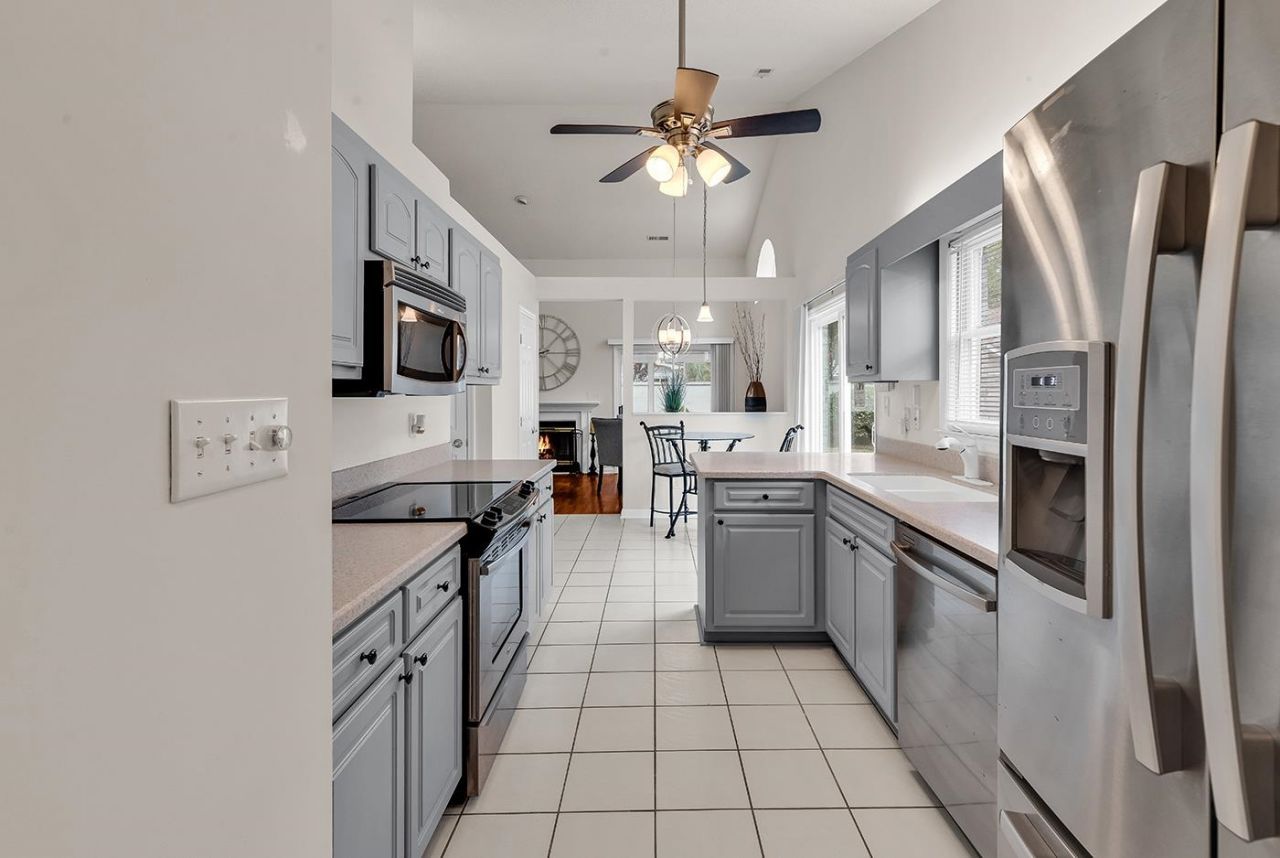 4735 Bermuda Way Photo 17