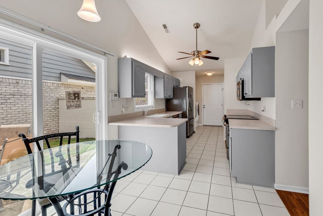 4735 Bermuda Way Photo 19