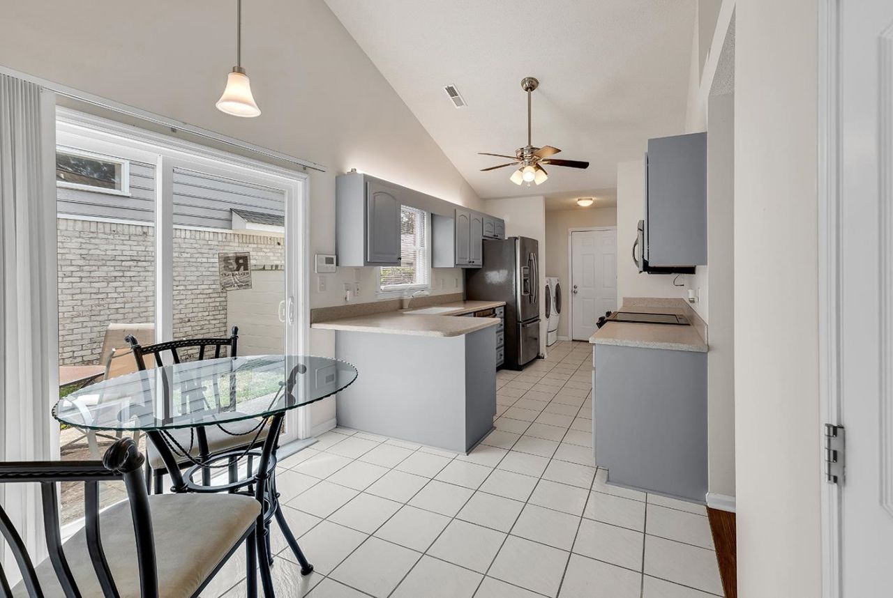 4735 Bermuda Way Photo 20