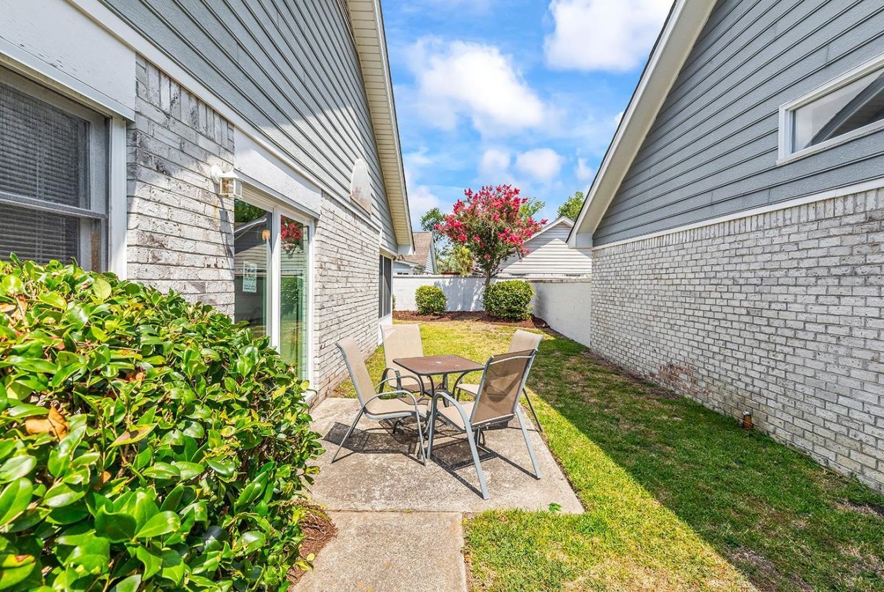 4735 Bermuda Way Photo 36