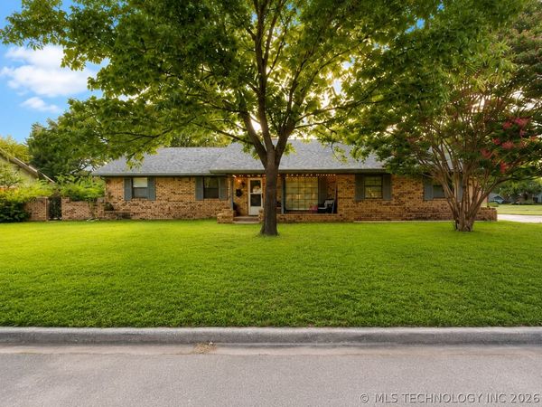 1425 Hargrove , Ardmore, OK 73401