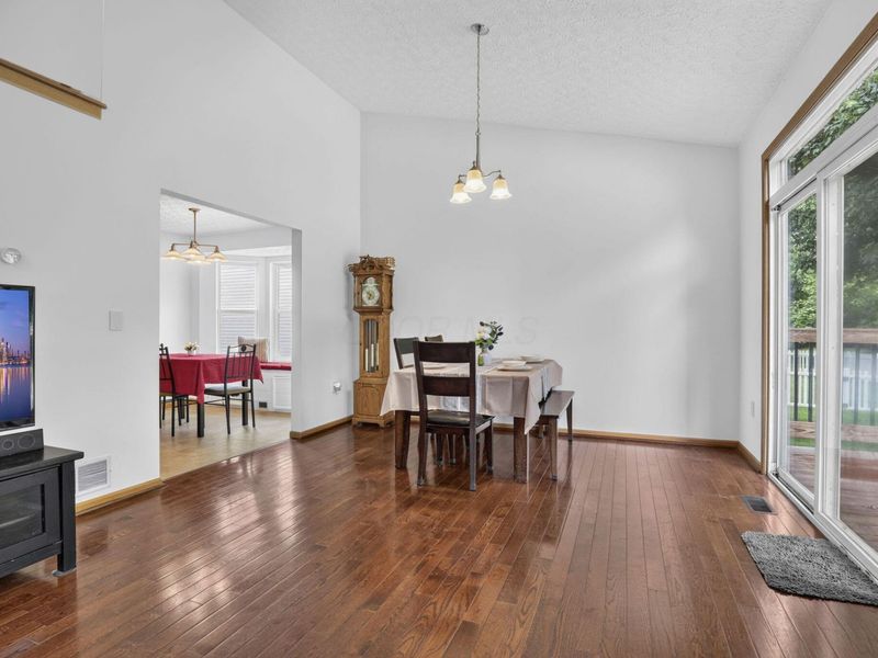 8353 Almond Park Drive, Blacklick, OH 43004 Photo 19