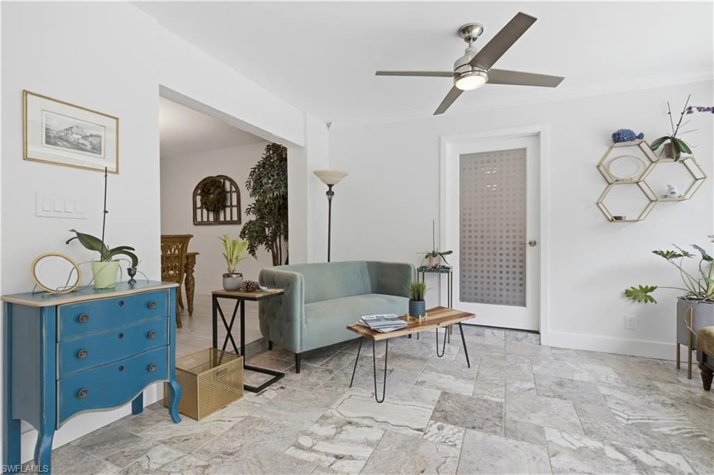 150 Logan Blvd N, Naples, FL 34119 Photo