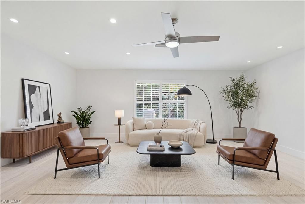 150 Logan Blvd N, Naples, FL 34119 Photo