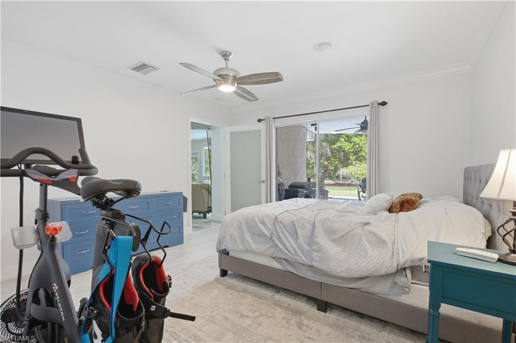 150 Logan Blvd N, Naples, FL 34119 Photo