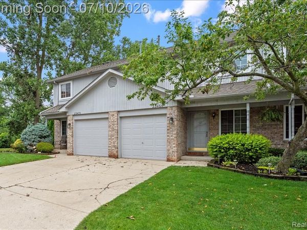 23464 Boller Court, Brownstown Twp, MI 48183