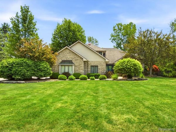 2837 Shorewood Boulevard, Fort Gratiot Twp, MI 48059