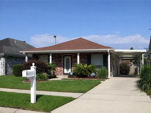 5215 WOODSTREAM Drive, Marrero, LA 70072