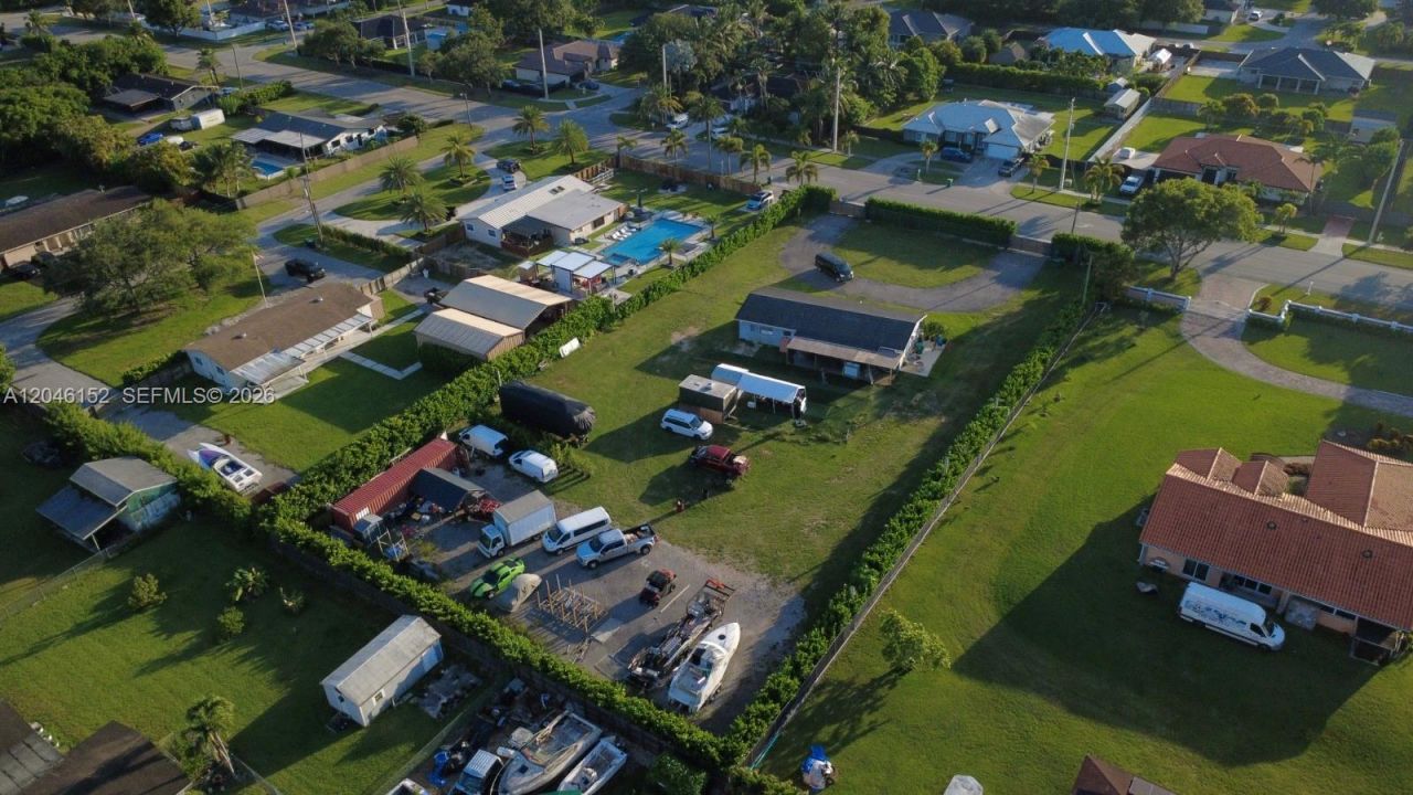 32305 SW 202nd Ave, Homestead, FL 33030 Photo