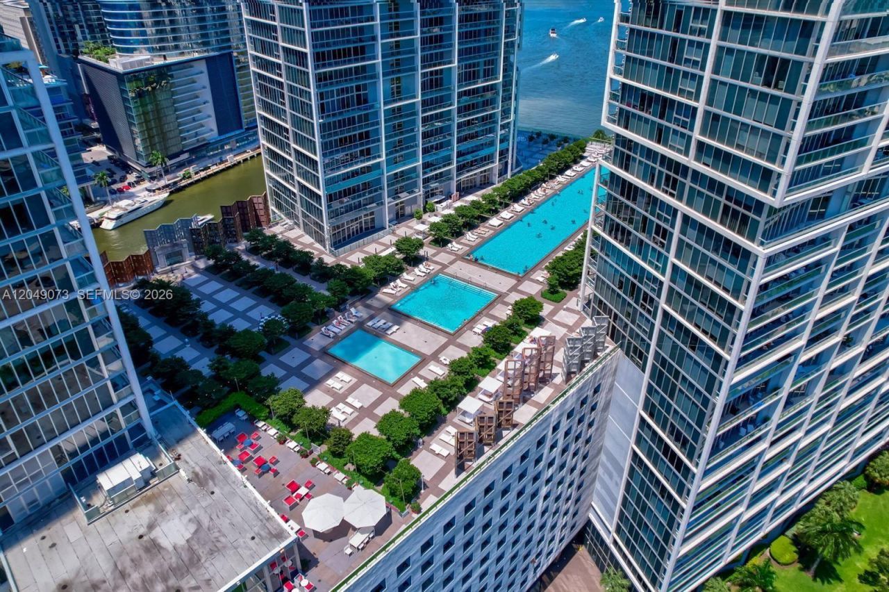 485 Brickell Ave , Unit 2908, Miami, FL 33131 Photo