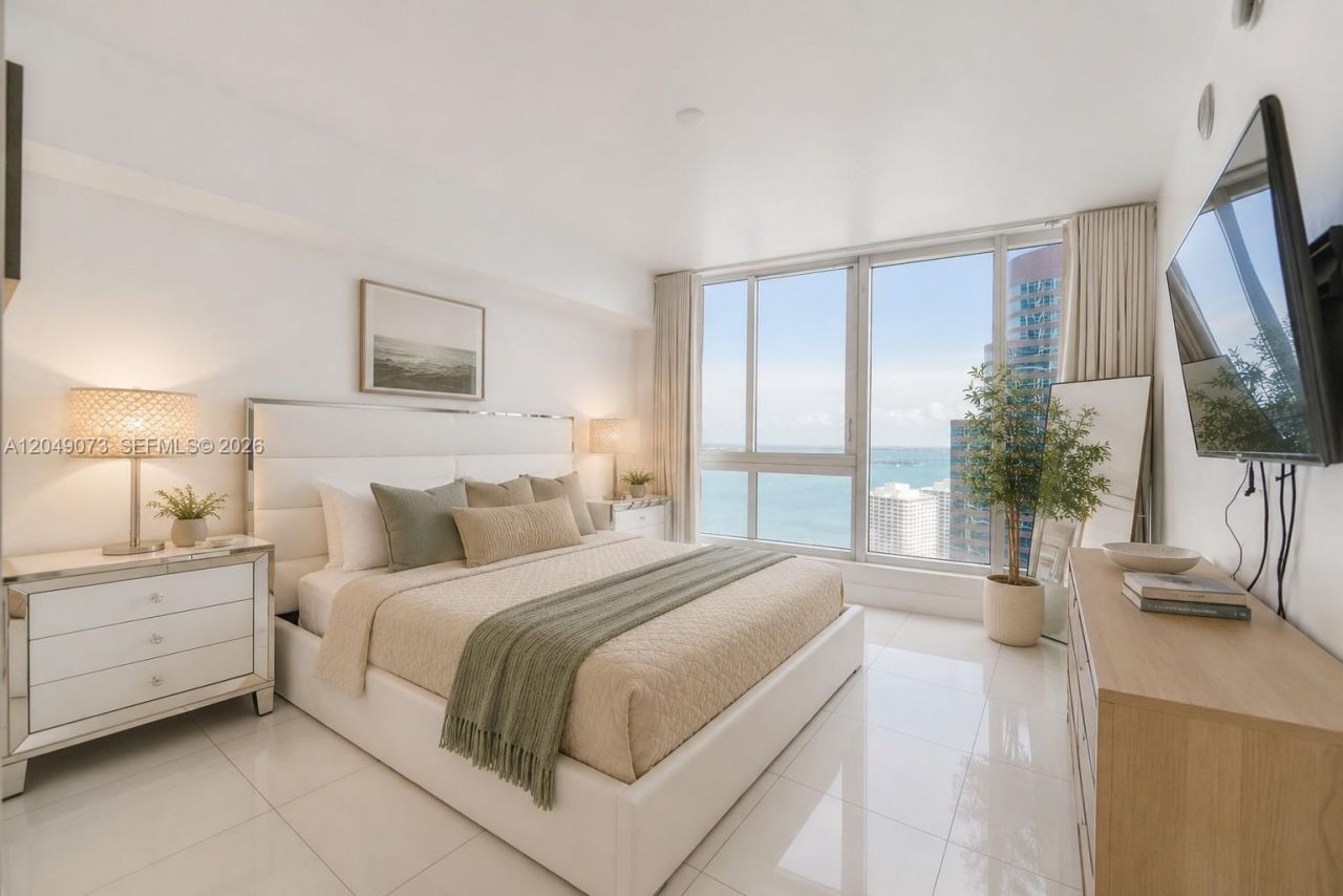 485 Brickell Ave , Unit 2908, Miami, FL 33131 Photo