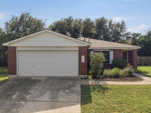 101 Presidio DR, Leander, TX 78641