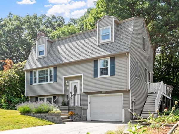 11 Nottingham Lane, Haverhill, MA 01835