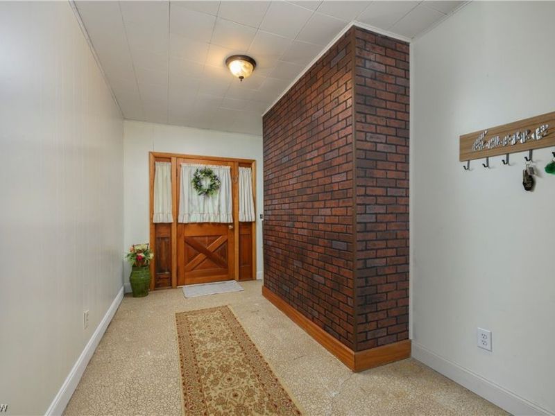 6091 Mills Drive SE, Uhrichsville, OH 44683 Photo 30