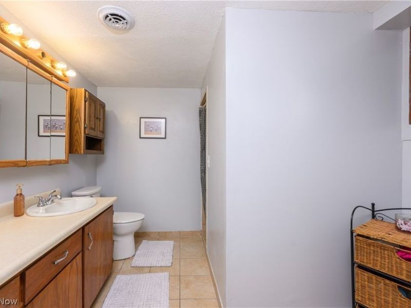 6091 Mills Drive SE, Uhrichsville, OH 44683 Photo 34