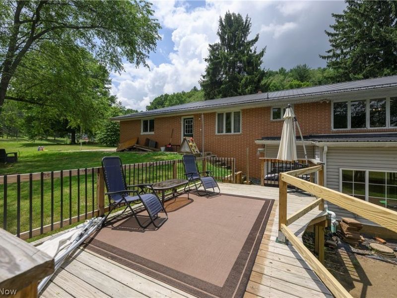 6091 Mills Drive SE, Uhrichsville, OH 44683 Photo 7