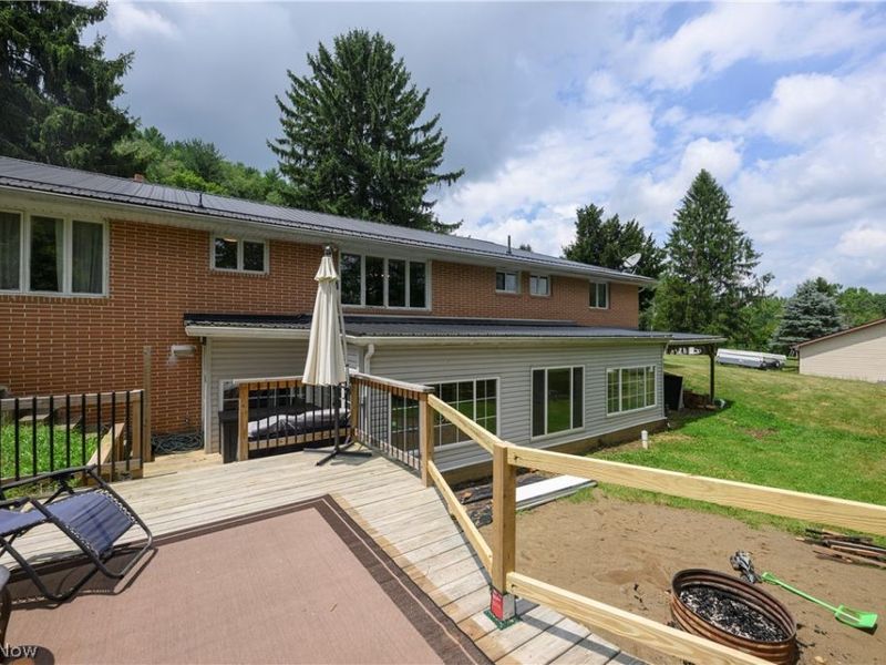 6091 Mills Drive SE, Uhrichsville, OH 44683 Photo 8