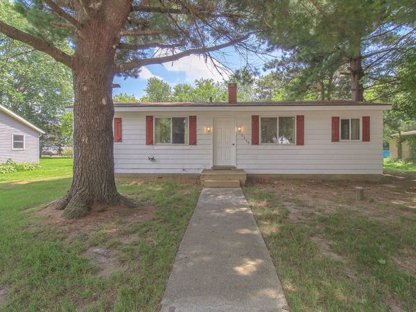 5350 Rimmel Drive, Vicksburg, MI 49097