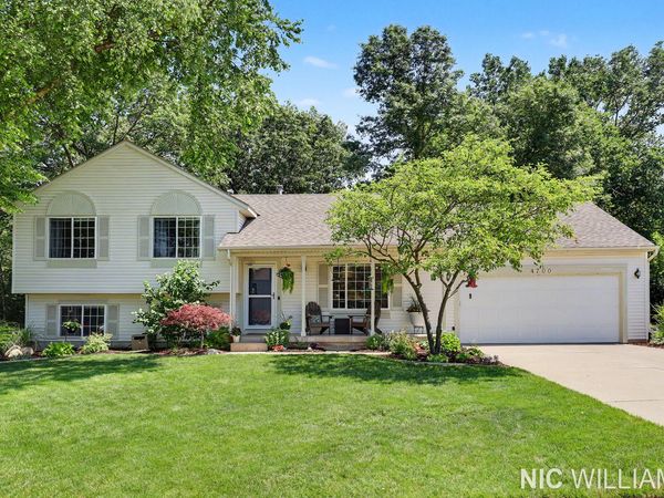 4700 Paramount Drive NE, Grand Rapids, MI 49525