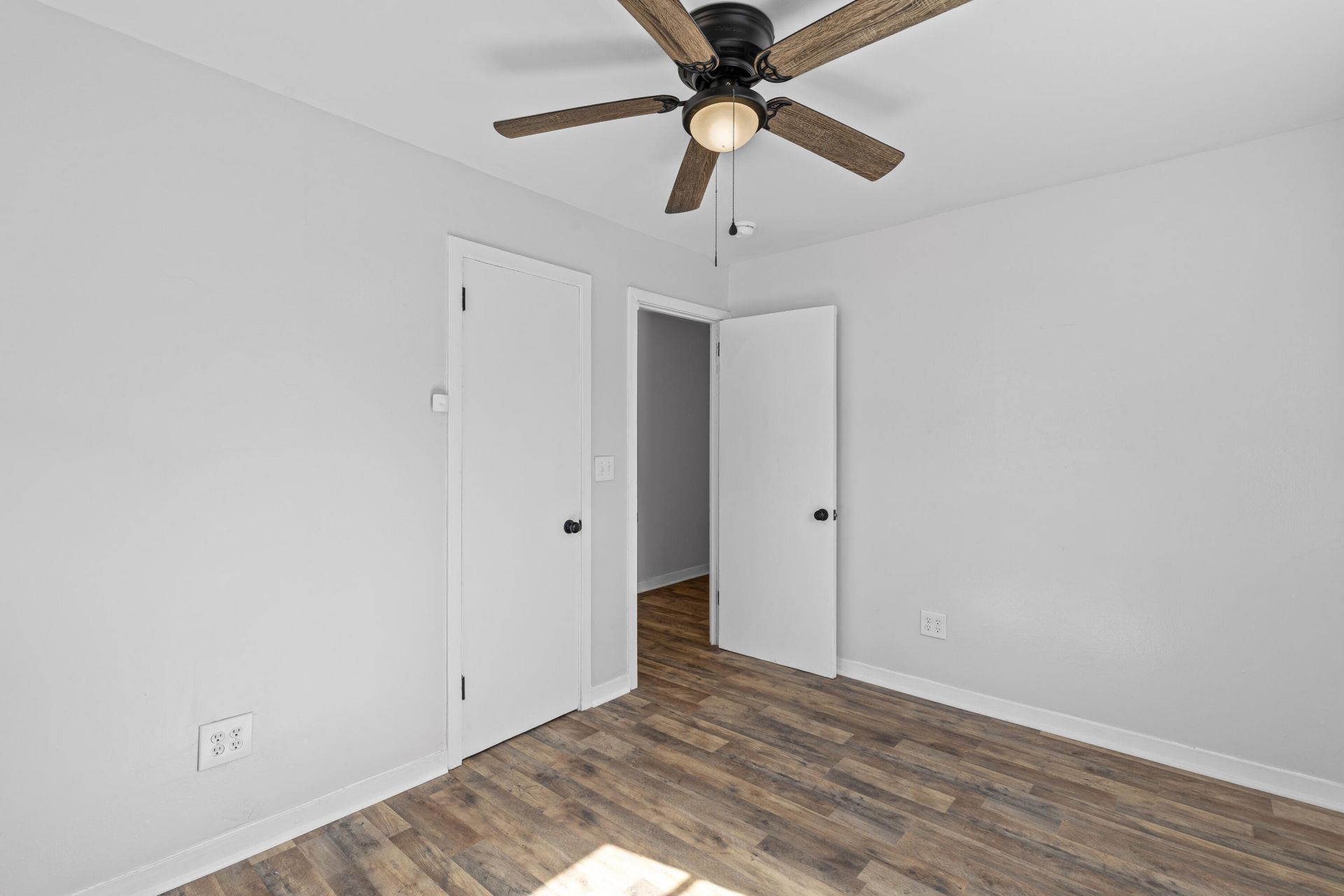2401 Falcon Road Photo 14