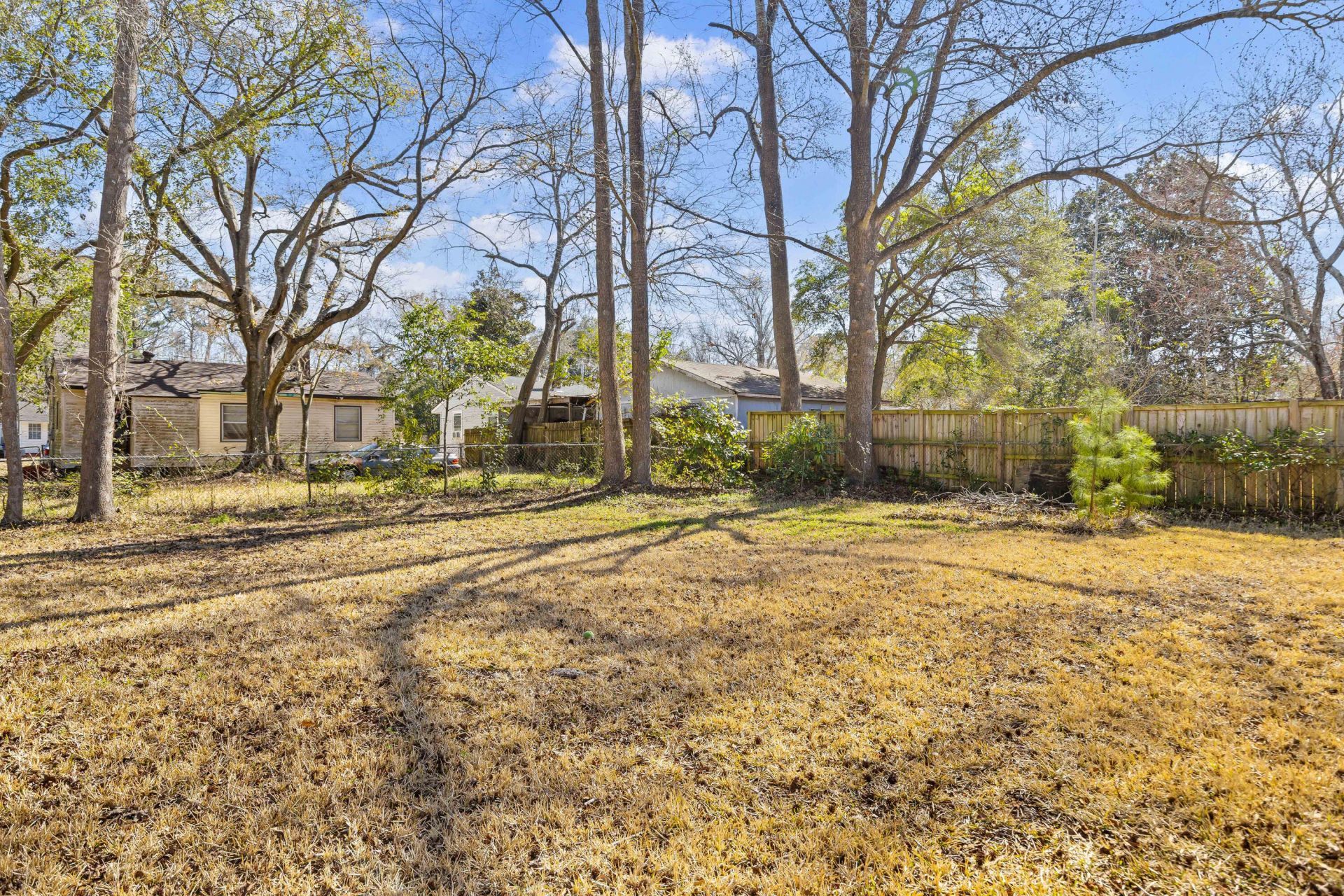 2401 Falcon Road Photo 18