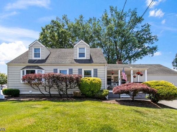 75 Lancaster Rd, Woodbridge, NJ 07067