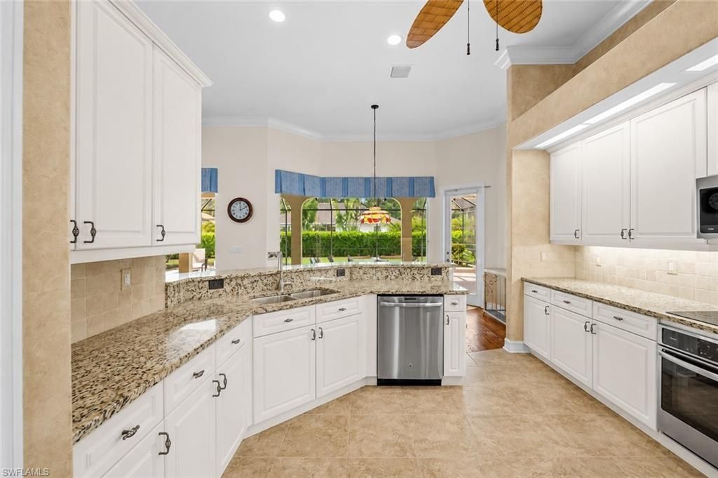 2027 Castle Garden Ln , Naples, FL 34110 Photo