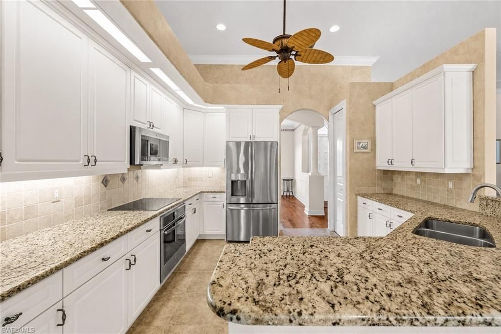 2027 Castle Garden Ln , Naples, FL 34110 Photo