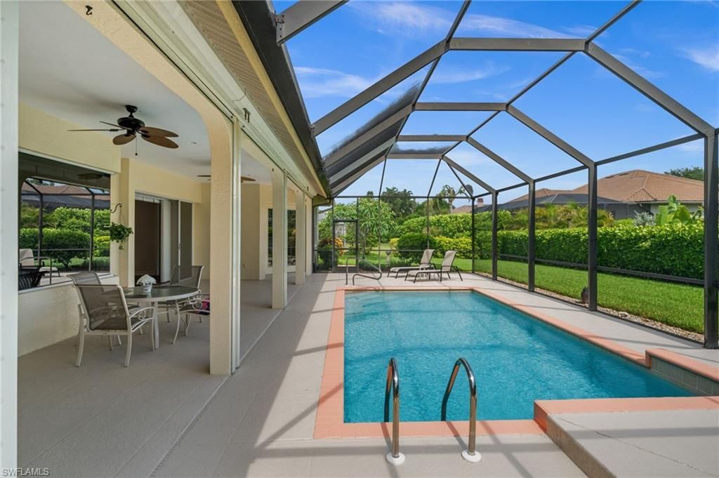 2027 Castle Garden Ln , Naples, FL 34110 Photo