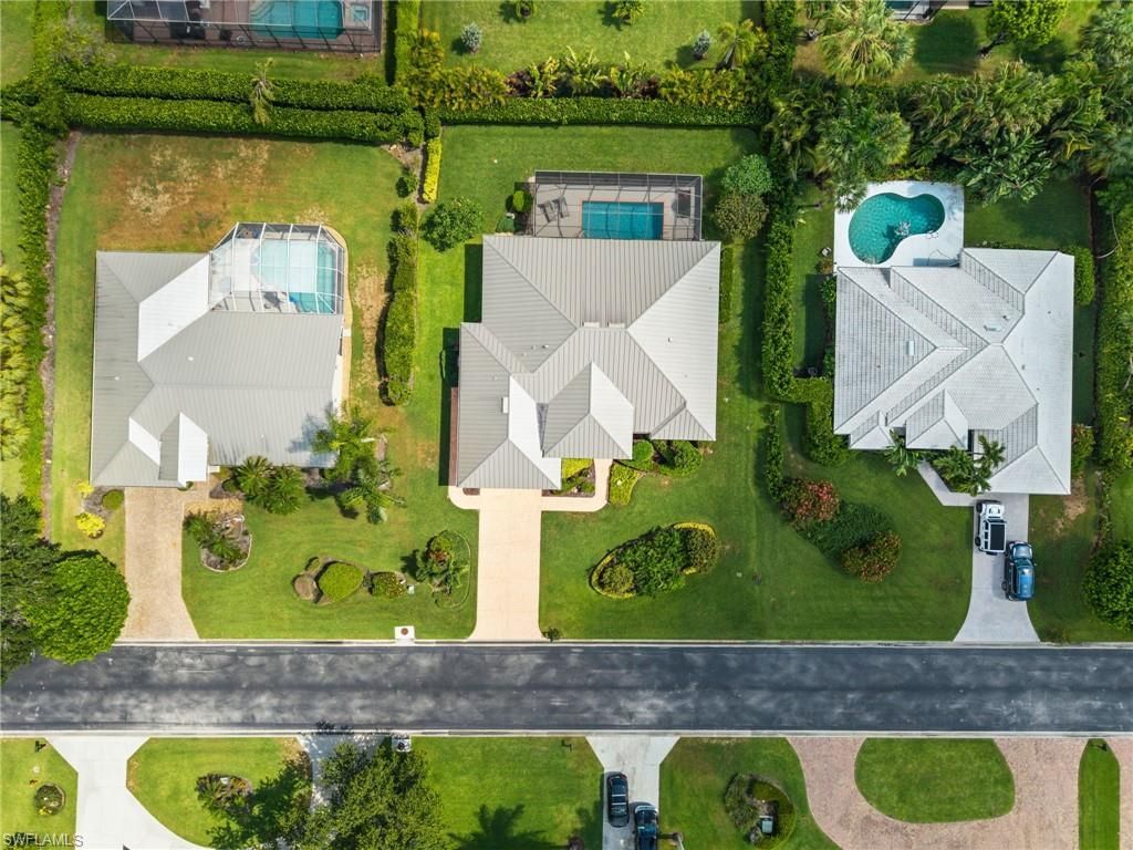 2027 Castle Garden Ln , Naples, FL 34110 Photo