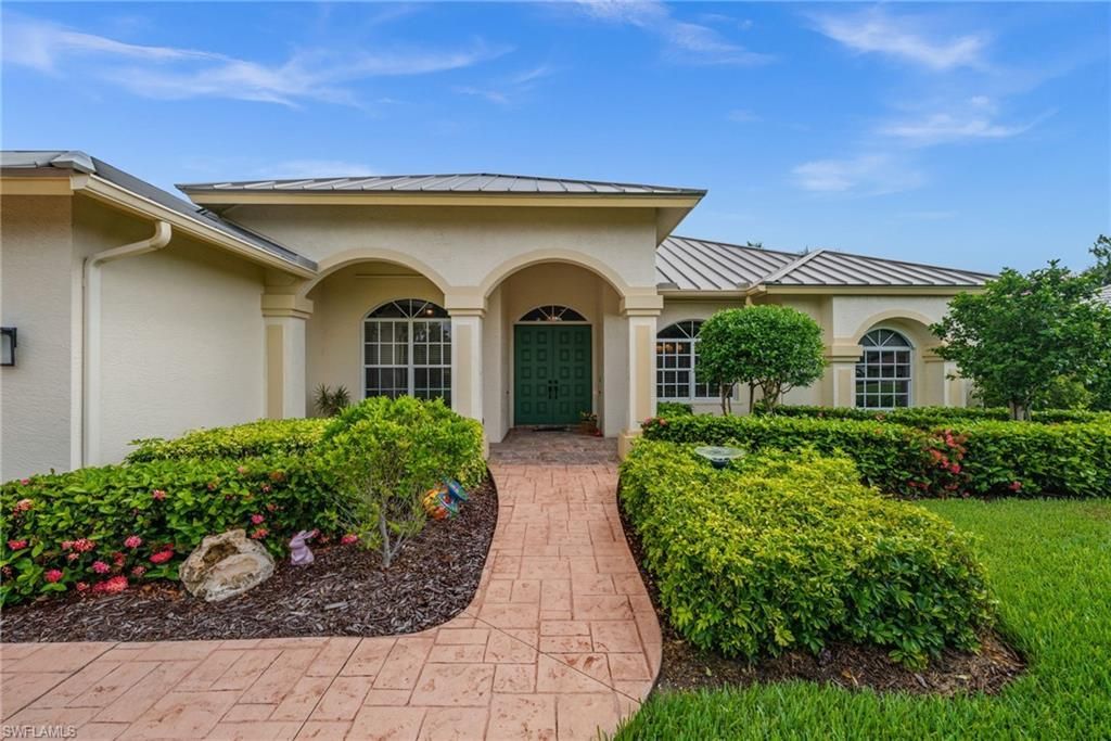 2027 Castle Garden Ln , Naples, FL 34110 Photo