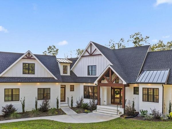 6517 Shelter Cove Drive, Hixson, TN 37343