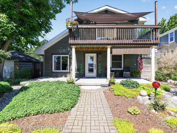 6227 W Reynolds Road, Haslett, MI 48840