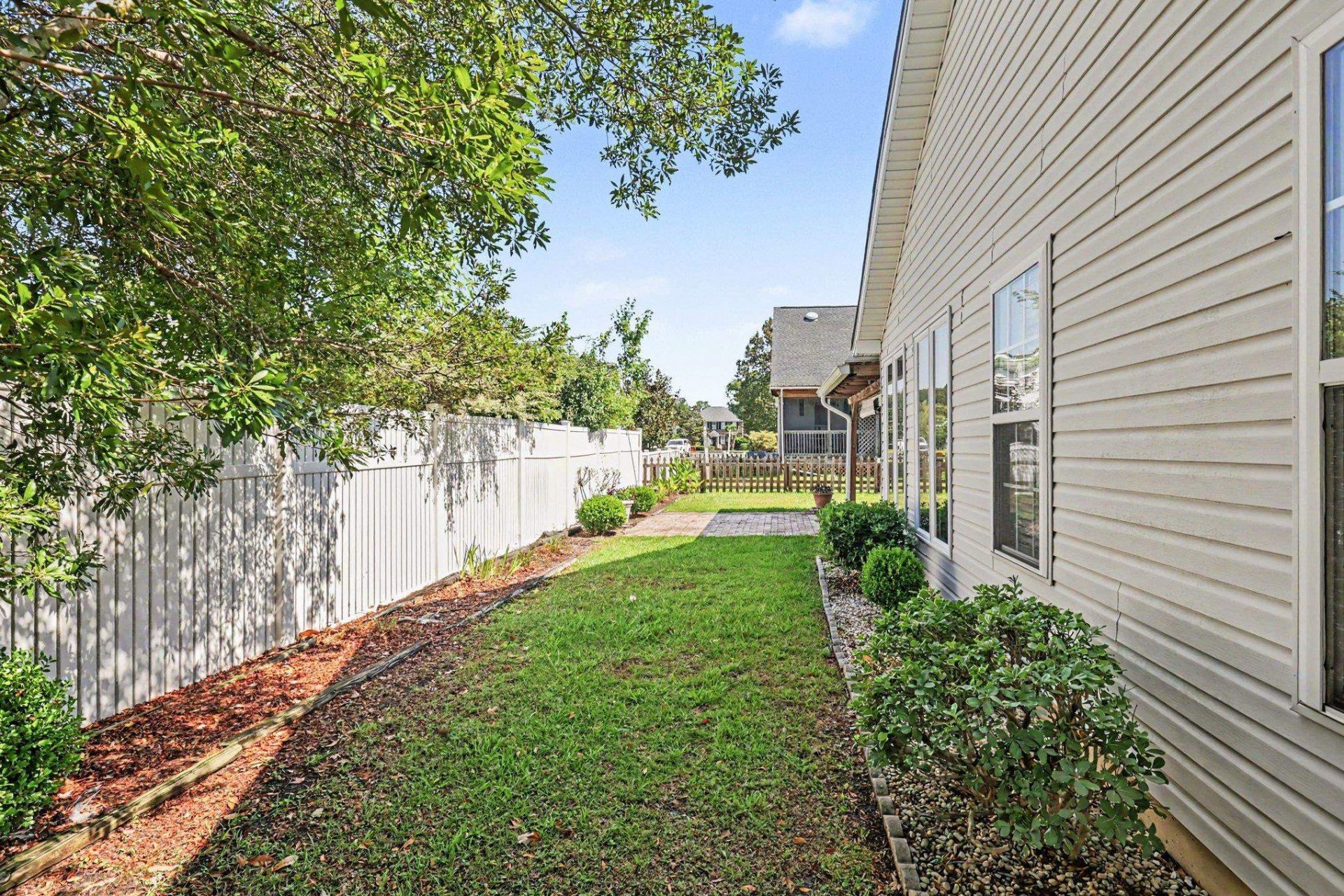100 Staton Ln. Photo 10
