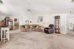 100 Staton Ln. photo 4