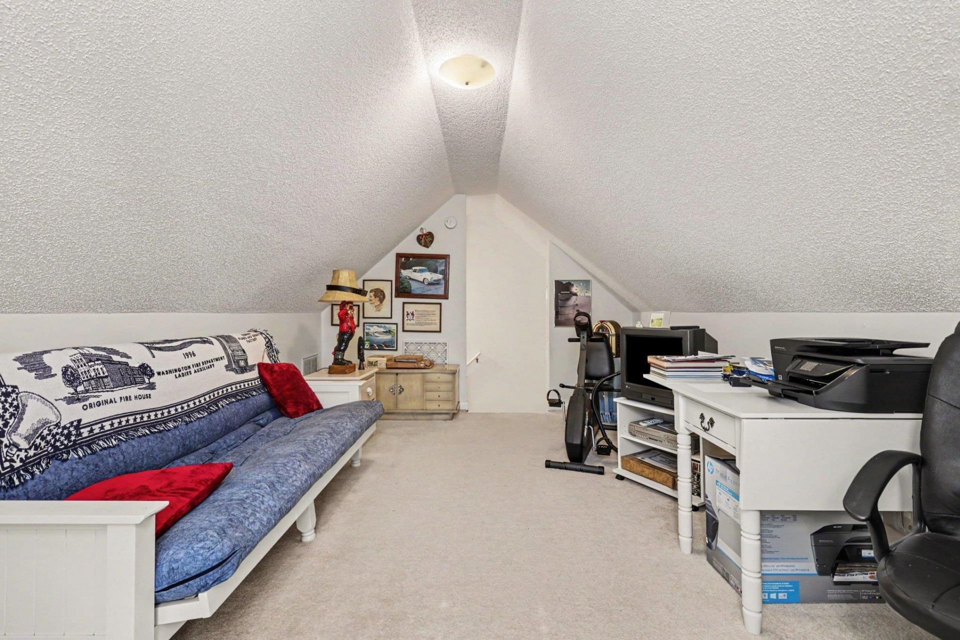 100 Staton Ln.  Photo 7
