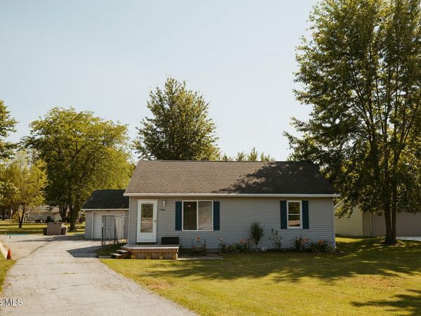 27888 Ayersville Pleasant Bend Road, Defiance, OH 43512
