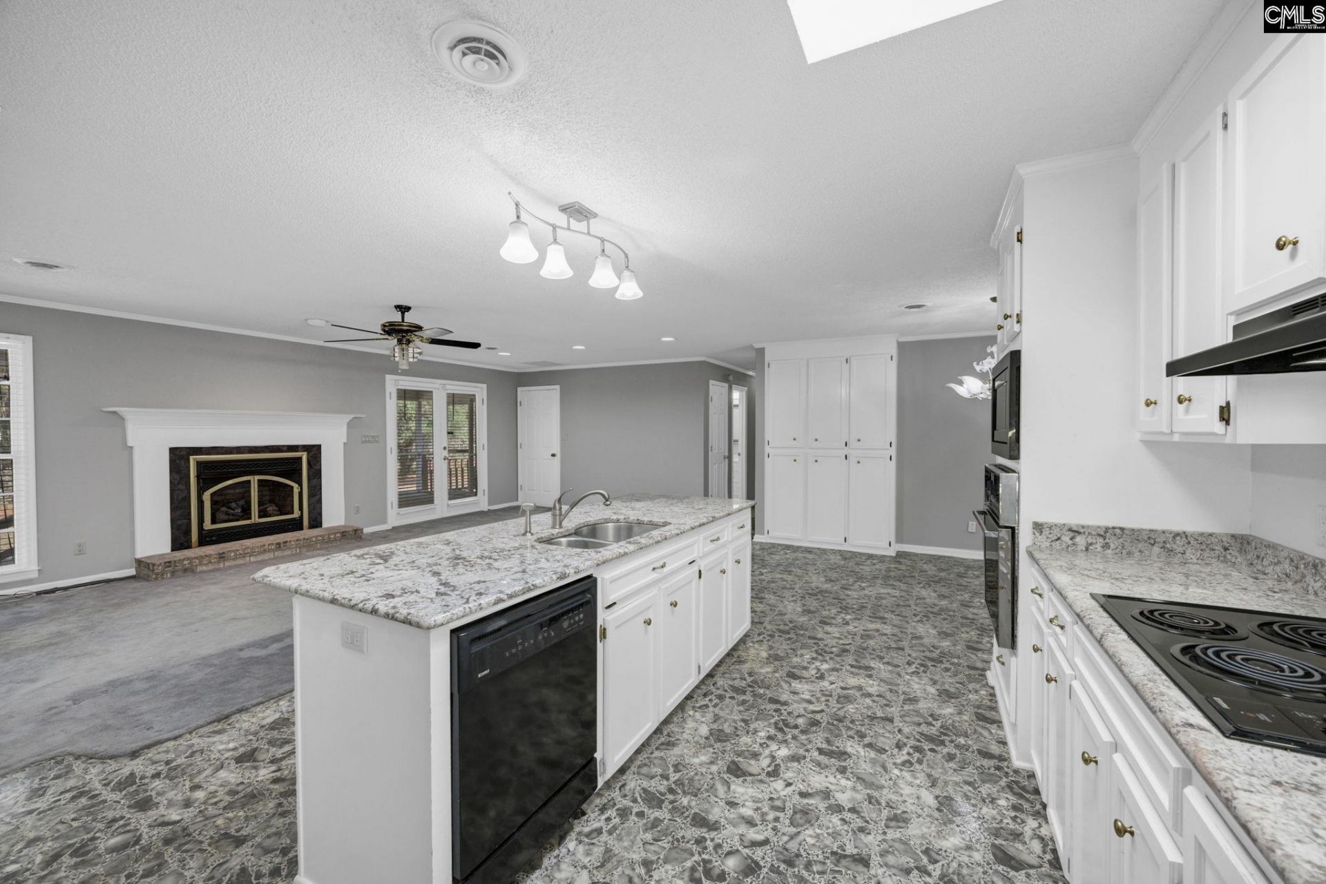 257 Rimrock Road Photo 13